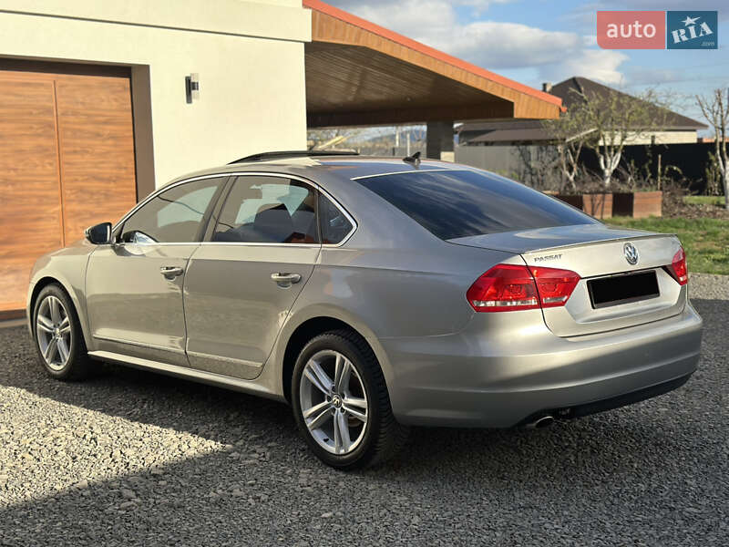 Седан Volkswagen Passat 2013 в Ужгороде