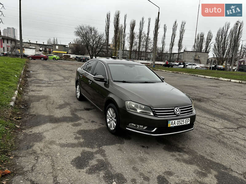 Седан Volkswagen Passat 2012 в Киеве фото 3 Седан Volkswagen Passat 2012 в Киеве