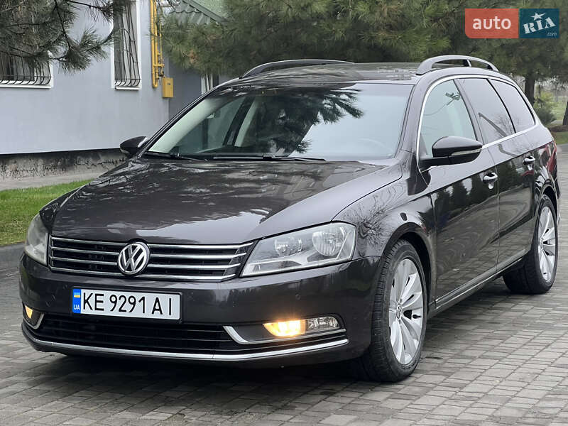 Универсал Volkswagen Passat 2011 в Днепре