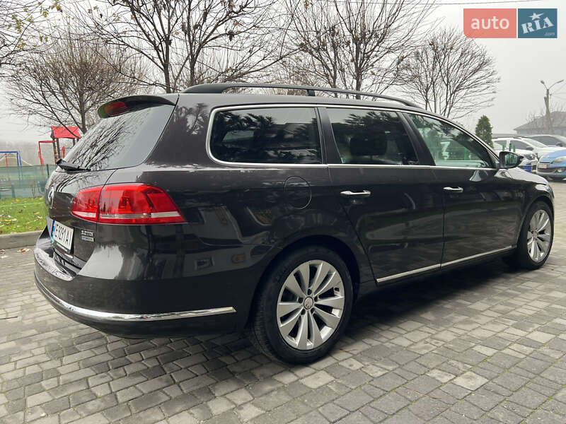 Универсал Volkswagen Passat 2011 в Днепре