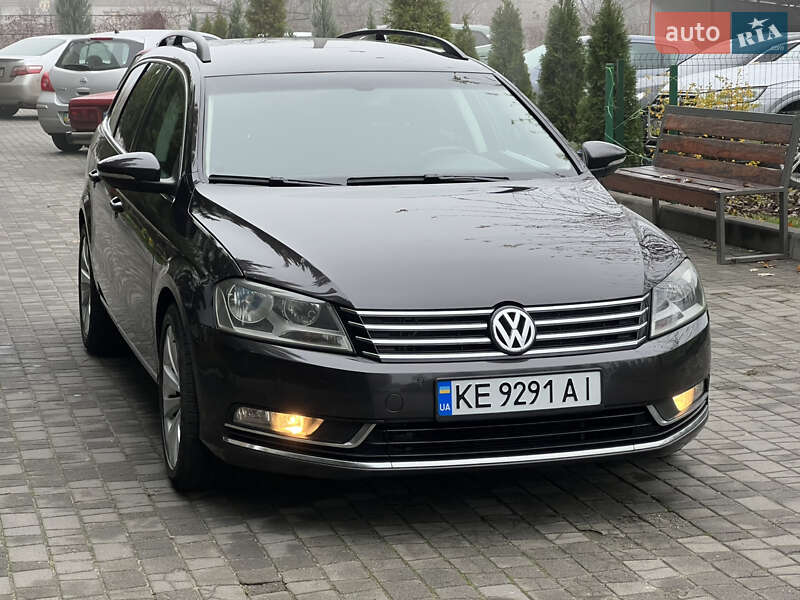 Универсал Volkswagen Passat 2011 в Днепре