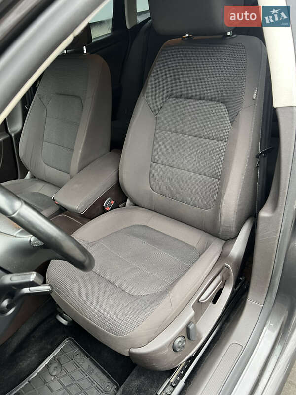 Универсал Volkswagen Passat 2011 в Днепре