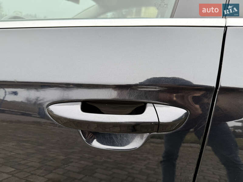 Седан Volkswagen Passat 2009 в Львове