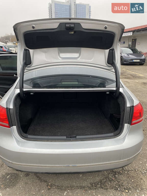 Седан Volkswagen Passat 2013 в Києві фото 16 Седан Volkswagen Passat 2013 в Києві