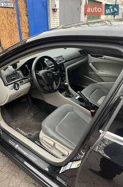 Седан Volkswagen Passat 2017 в Каменском