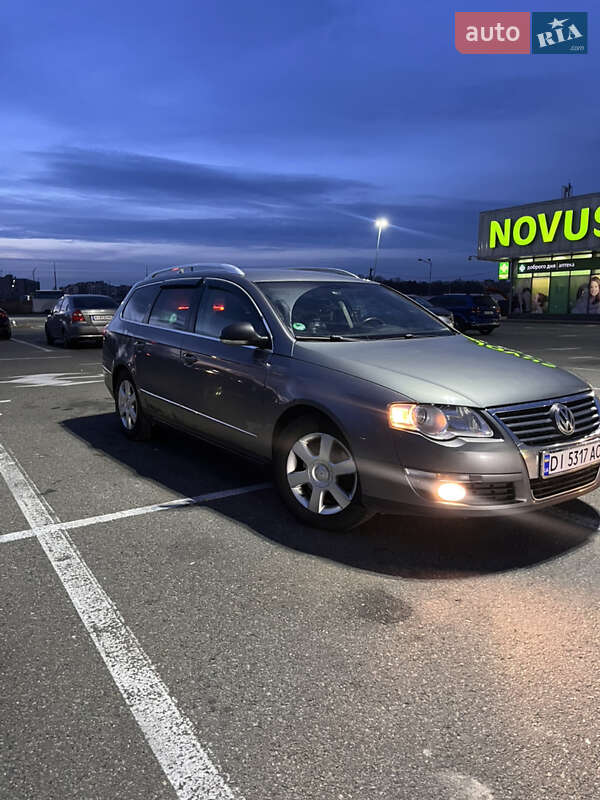 Універсал Volkswagen Passat 2008 в Києві