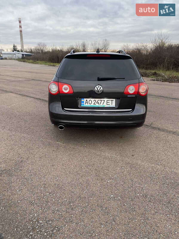 Універсал Volkswagen Passat 2010 в Ужгороді