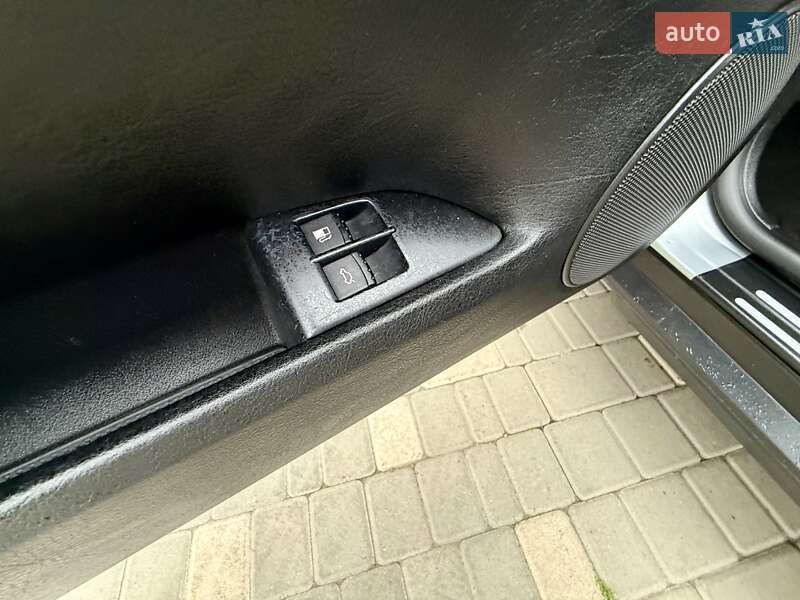 Седан Volkswagen Passat 2003 в Одессе