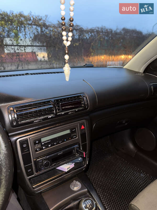 Седан Volkswagen Passat 2002 в Чернігові