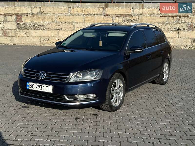 Универсал Volkswagen Passat 2011 в Тернополе