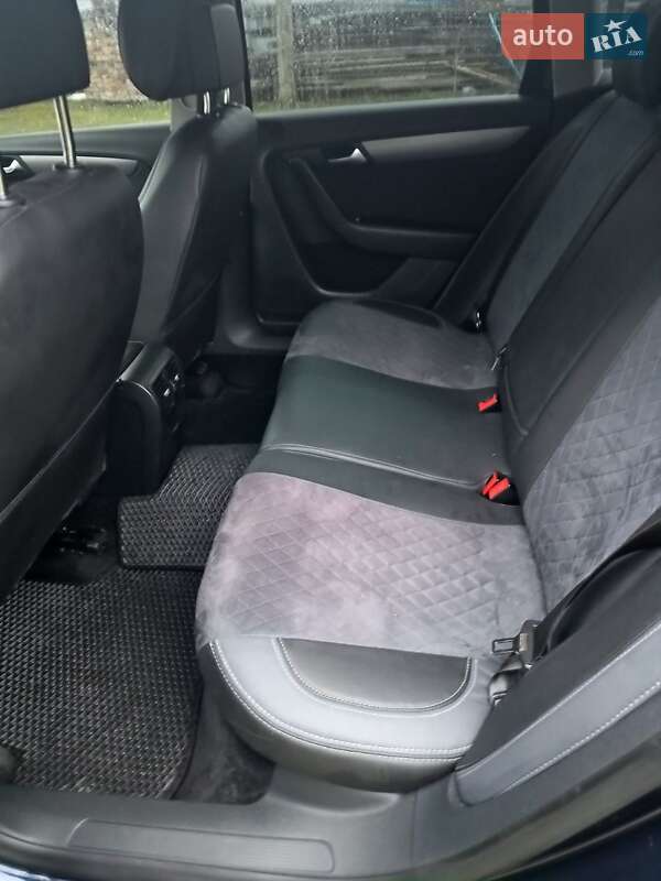 Универсал Volkswagen Passat 2011 в Дрогобыче