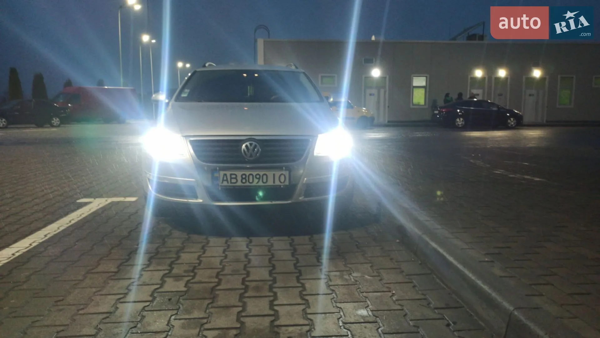 2010 Volkswagen Passat - мініатюра 3