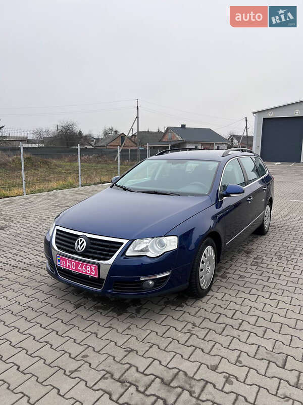Универсал Volkswagen Passat 2010 в Нововолынске фото 3 Универсал Volkswagen Passat 2010 в Нововолынске