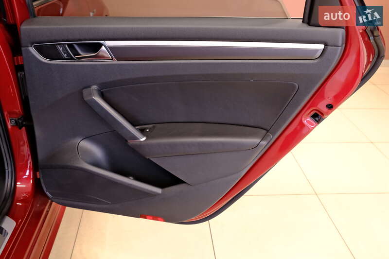 Седан Volkswagen Passat 2017 в Одесі фото 37 Седан Volkswagen Passat 2017 в Одесі