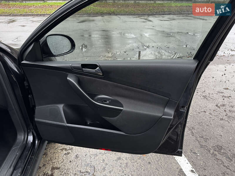 Універсал Volkswagen Passat 2008 в Києві фото 34 Універсал Volkswagen Passat 2008 в Києві