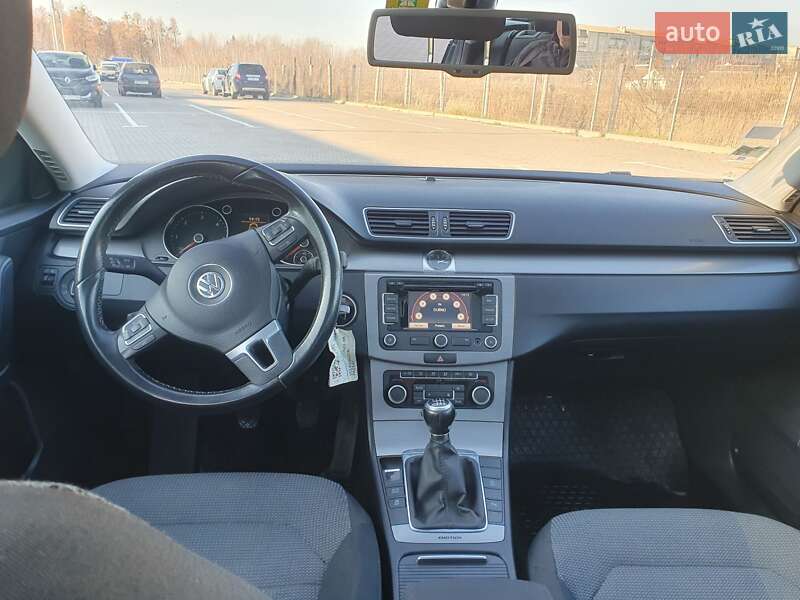 Універсал Volkswagen Passat 2011 в Дубні
