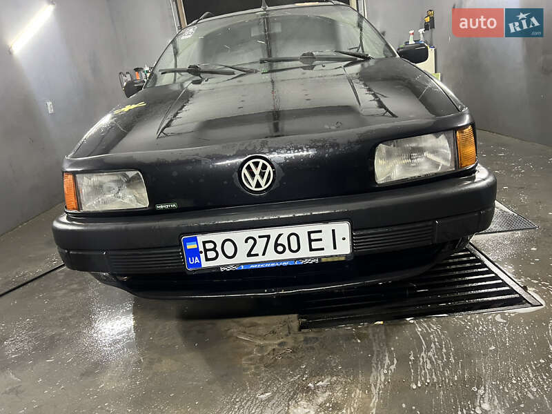 Универсал Volkswagen Passat 1989 в Кременце