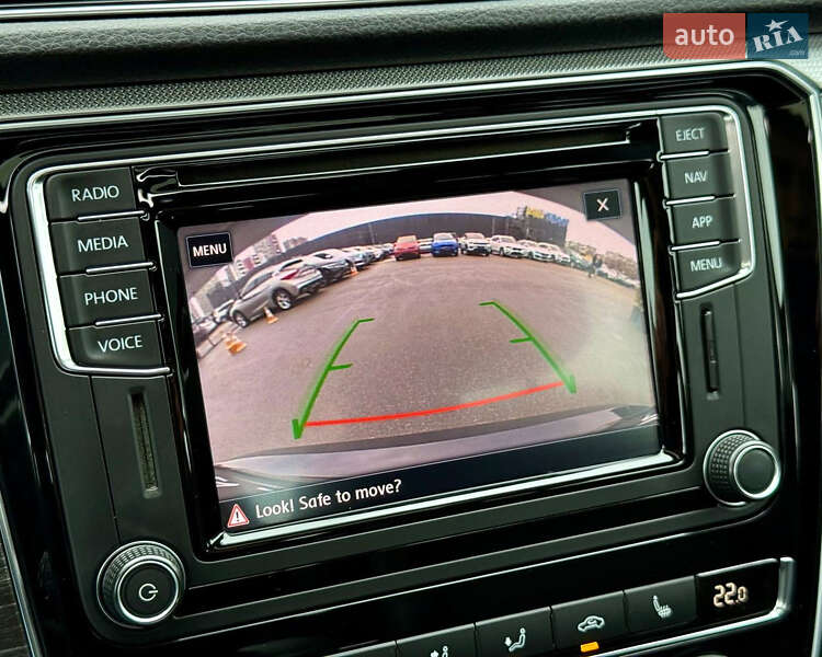 Седан Volkswagen Passat 2018 в Киеве