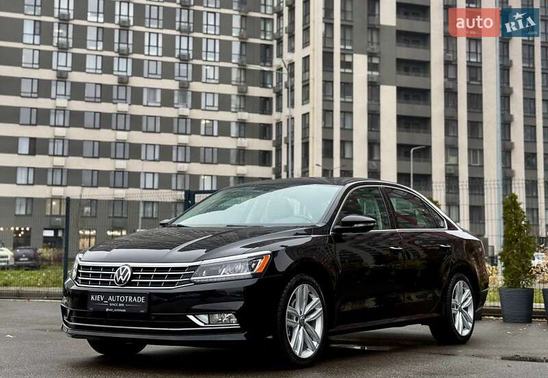 Седан Volkswagen Passat 2018 в Киеве
