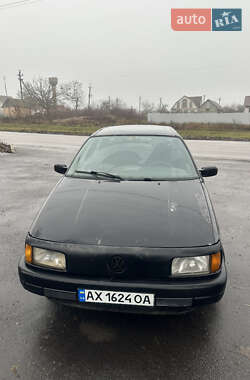 Седан Volkswagen Passat 1989 в Новій Водолагі