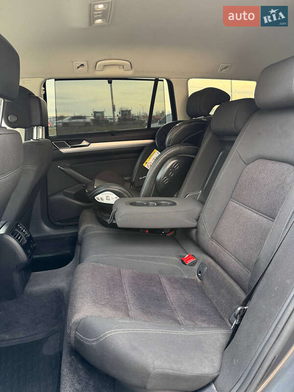 Универсал Volkswagen Passat 2015 в Виннице