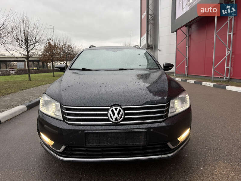 Универсал Volkswagen Passat 2014 в Киеве