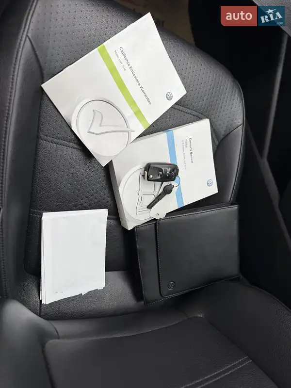 Седан Volkswagen Passat 2015 в Луцьку документ 2 фото Седан Volkswagen Passat 2015 в Луцьку документ