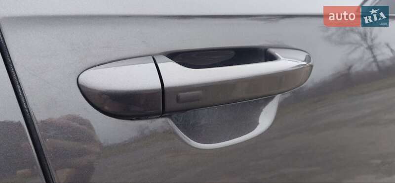 Універсал Volkswagen Passat 2011 в Новій Ушиці