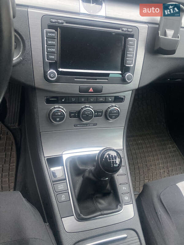 Универсал Volkswagen Passat 2013 в Золотоноше