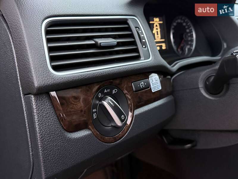 Седан Volkswagen Passat 2014 в Ровно фото 25 Седан Volkswagen Passat 2014 в Ровно