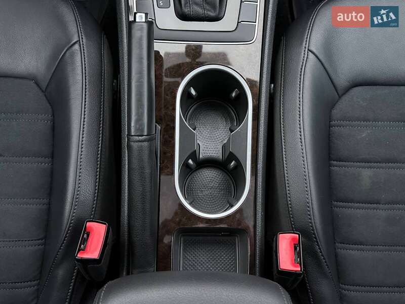 Седан Volkswagen Passat 2014 в Ровно фото 29 Седан Volkswagen Passat 2014 в Ровно