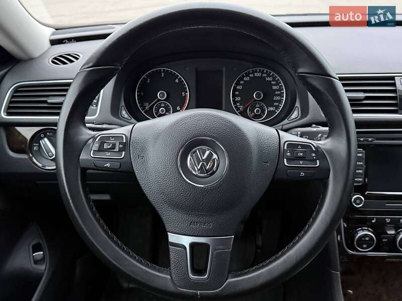 Седан Volkswagen Passat 2014 в Ровно фото 18 Седан Volkswagen Passat 2014 в Ровно