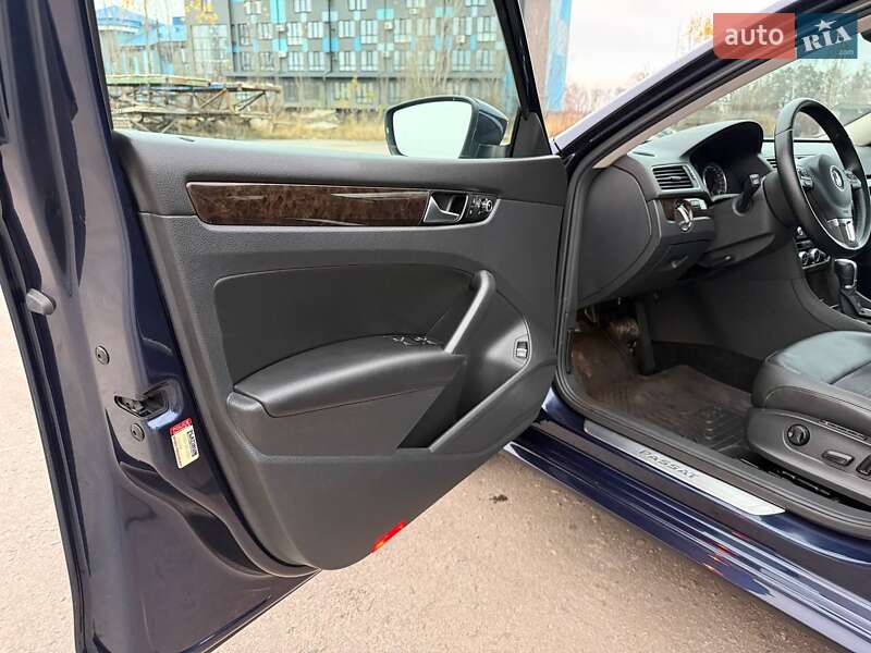 Седан Volkswagen Passat 2014 в Ровно фото 36 Седан Volkswagen Passat 2014 в Ровно
