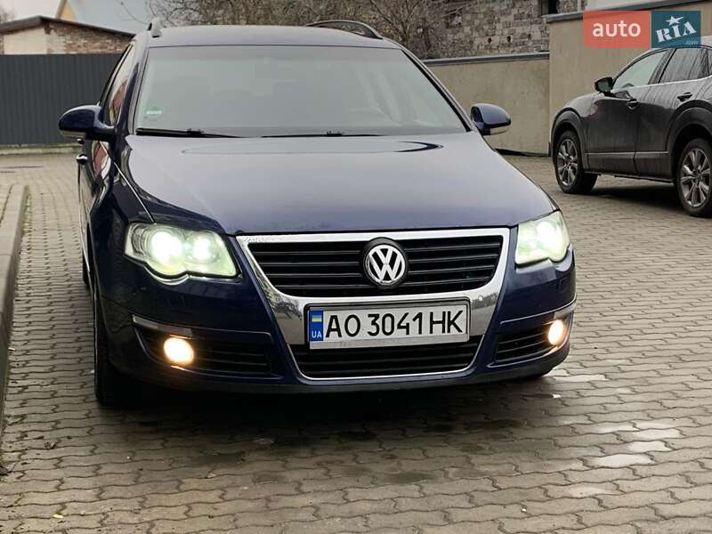 Універсал Volkswagen Passat 2008 в Жовкві