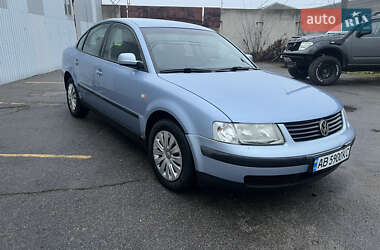 Седан Volkswagen Passat 1998 в Виннице