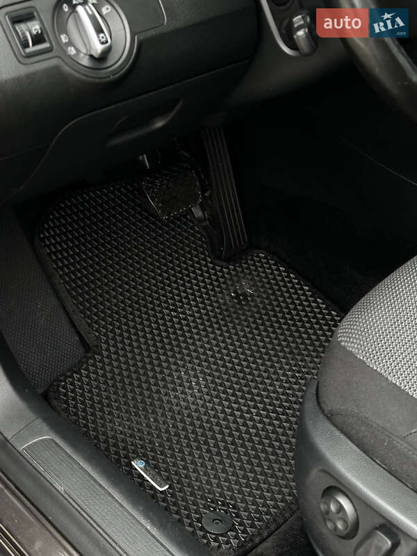 Универсал Volkswagen Passat 2014 в Виннице