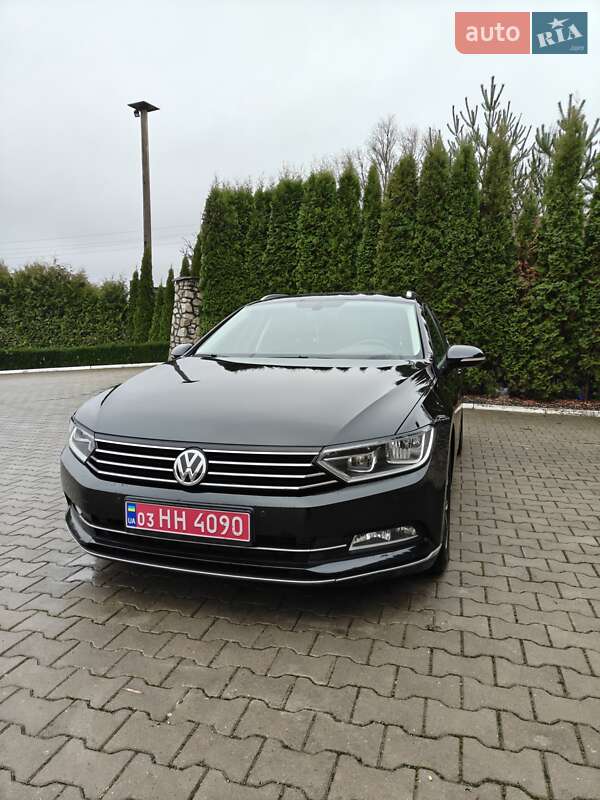 Універсал Volkswagen Passat 2015 в Тернополі