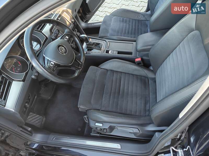 Універсал Volkswagen Passat 2015 в Тернополі