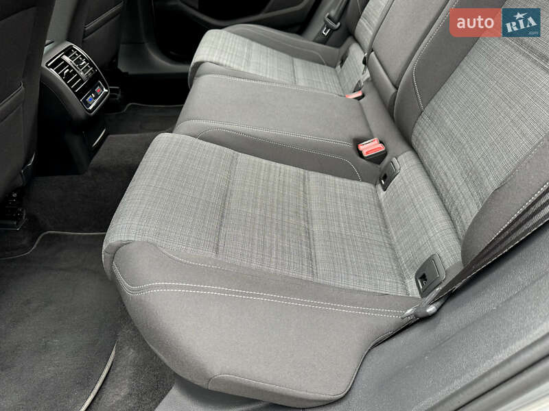 Універсал Volkswagen Passat 2019 в Києві фото 62 Універсал Volkswagen Passat 2019 в Києві