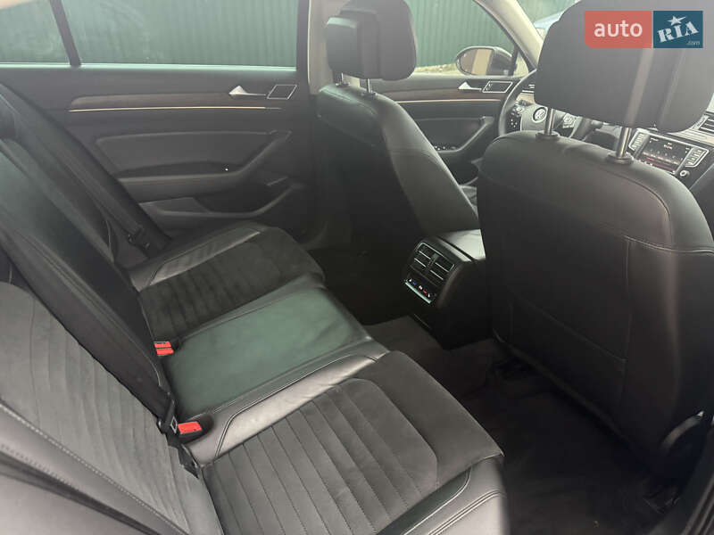 Седан Volkswagen Passat 2015 в Хмельницком фото 14 Седан Volkswagen Passat 2015 в Хмельницком