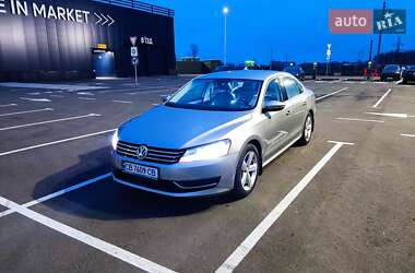 Седан Volkswagen Passat 2011 в Чернигове