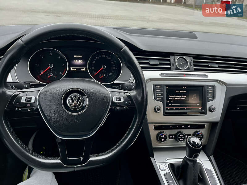Седан Volkswagen Passat 2015 в Бершади