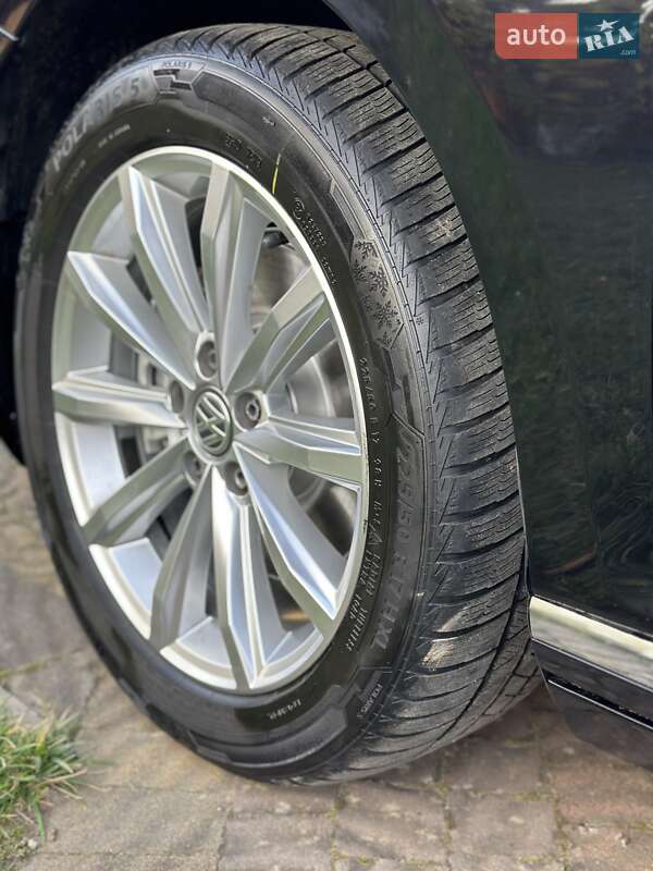 Универсал Volkswagen Passat 2019 в Стрые фото 43 Универсал Volkswagen Passat 2019 в Стрые