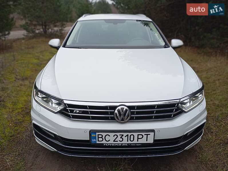 Универсал Volkswagen Passat 2017 в Золочеве фото 46 Универсал Volkswagen Passat 2017 в Золочеве