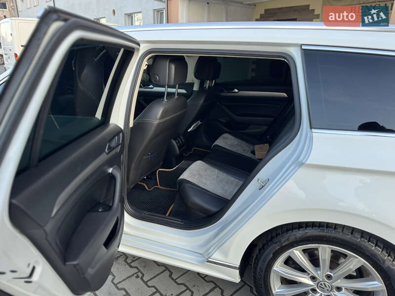 Универсал Volkswagen Passat 2017 в Луцке фото 13 Универсал Volkswagen Passat 2017 в Луцке