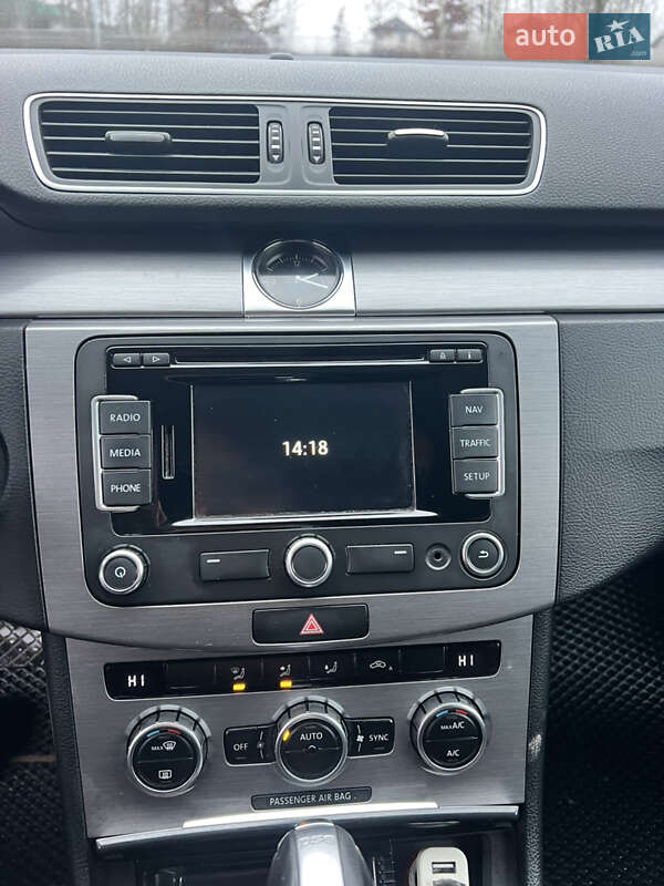 Универсал Volkswagen Passat 2014 в Киеве