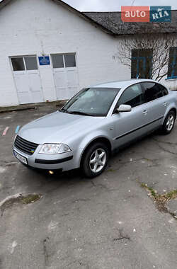 Седан Volkswagen Passat 2001 в Вараші