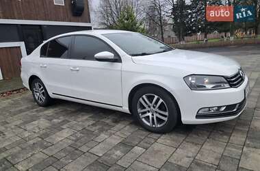 Седан Volkswagen Passat 2011 в Тячеві