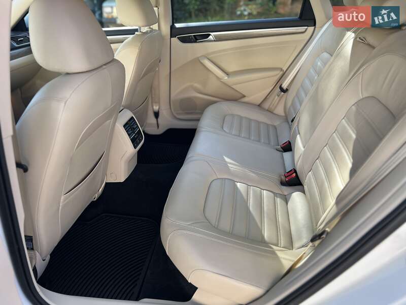 Седан Volkswagen Passat 2017 в Львове фото 14 Седан Volkswagen Passat 2017 в Львове