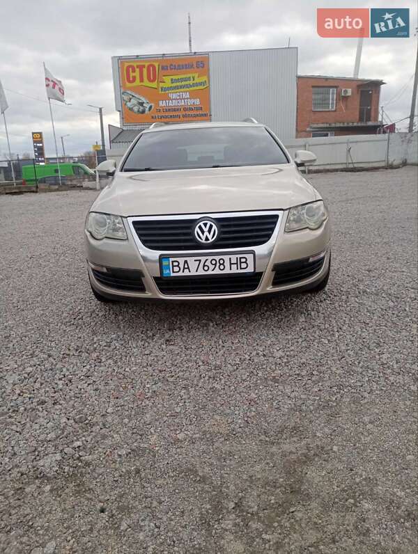 Универсал Volkswagen Passat 2007 в Кропивницком фото Универсал Volkswagen Passat 2007 в Кропивницком